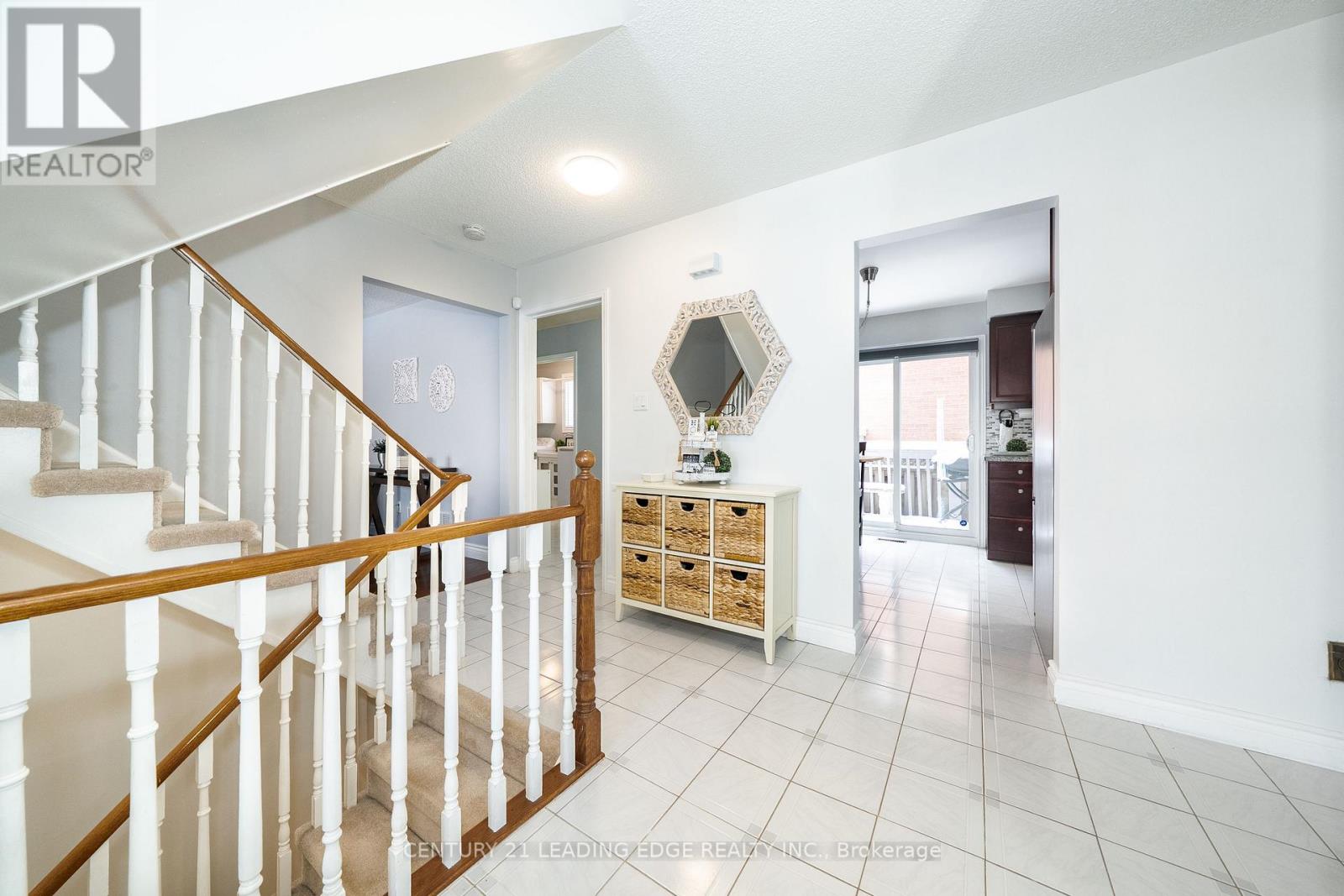 2 Bryant Road, Markham, Ontario  L3P 4R3 - Photo 5 - N12898782