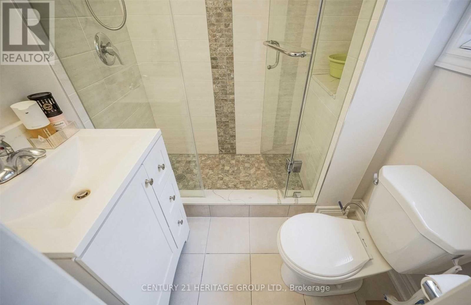 213 Altamira Road, Richmond Hill, Ontario  L4C 4C9 - Photo 17 - N12898838