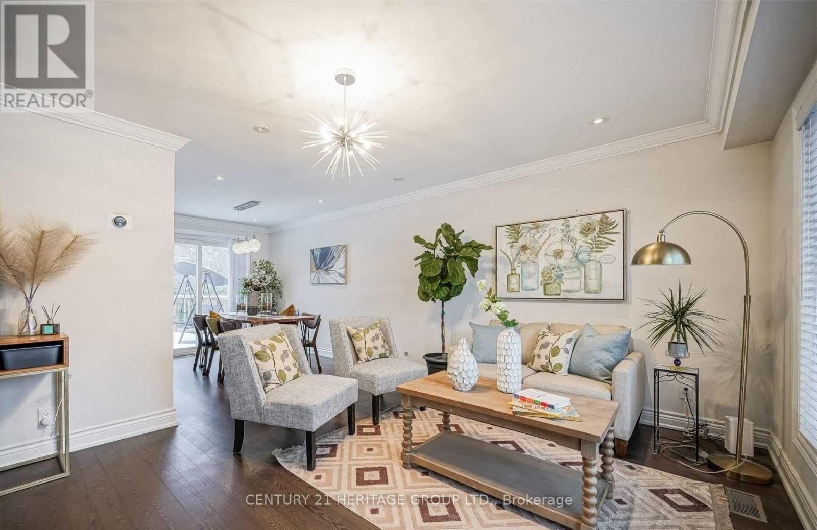 213 Altamira Road, Richmond Hill, Ontario  L4C 4C9 - Photo 2 - N12898838