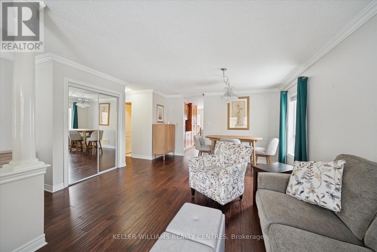 76 Kerfoot Crescent, Georgina, Ontario  L4P 4H2 - Photo 9 - N12898846