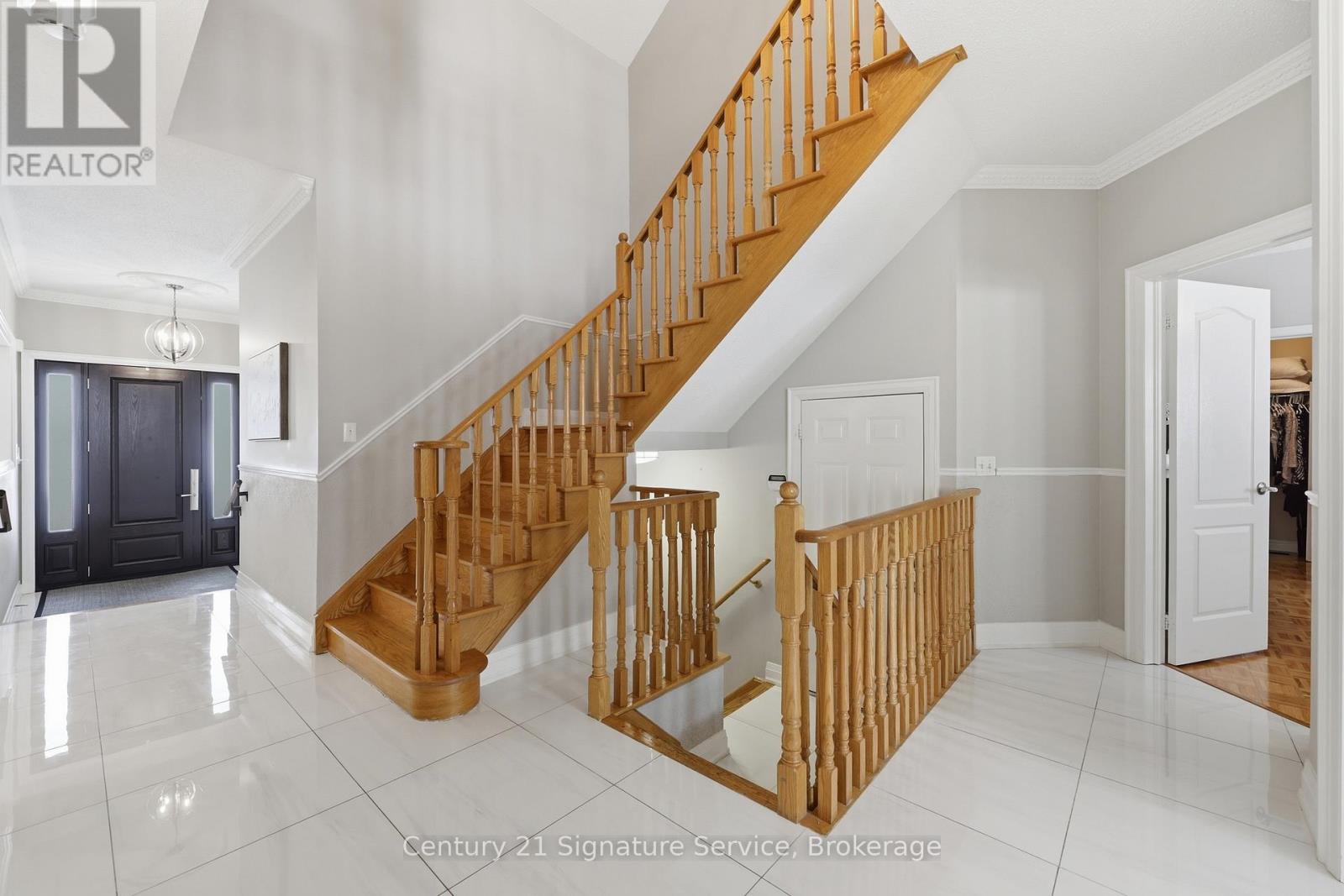 50 Chateau Drive, Vaughan, Ontario  L4H 3A1 - Photo 14 - N12898872