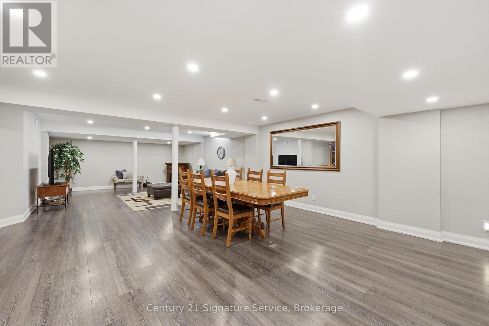 50 Chateau Drive, Vaughan, Ontario  L4H 3A1 - Photo 26 - N12898872