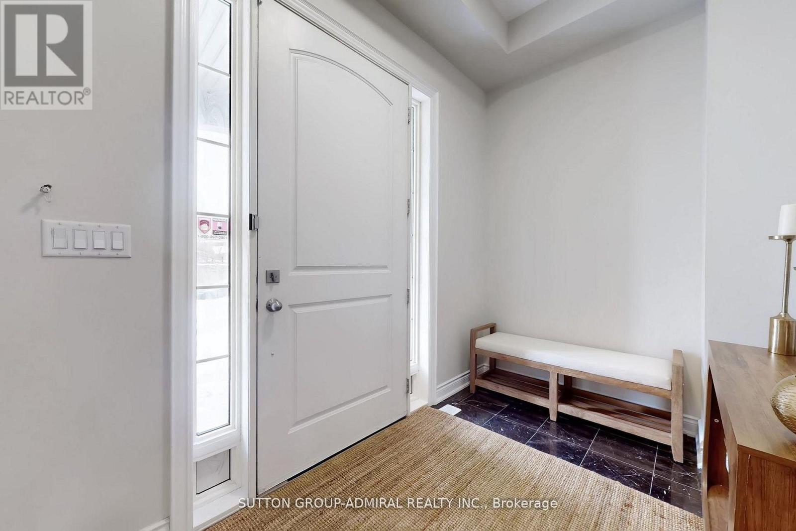 85 Coral Acres Drive, Vaughan, Ontario  L6A 4K8 - Photo 2 - N12898914