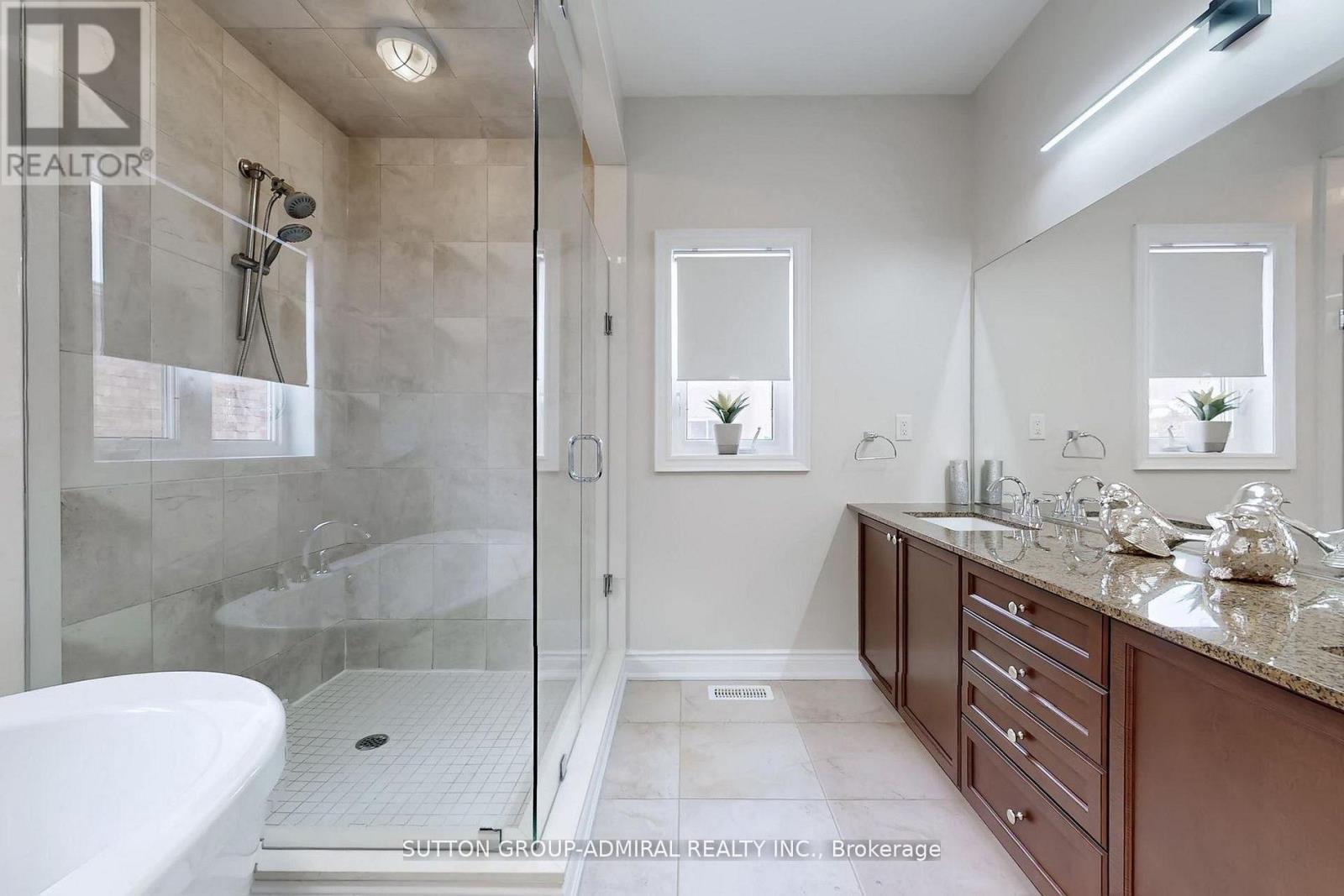 85 Coral Acres Drive, Vaughan, Ontario  L6A 4K8 - Photo 22 - N12898914