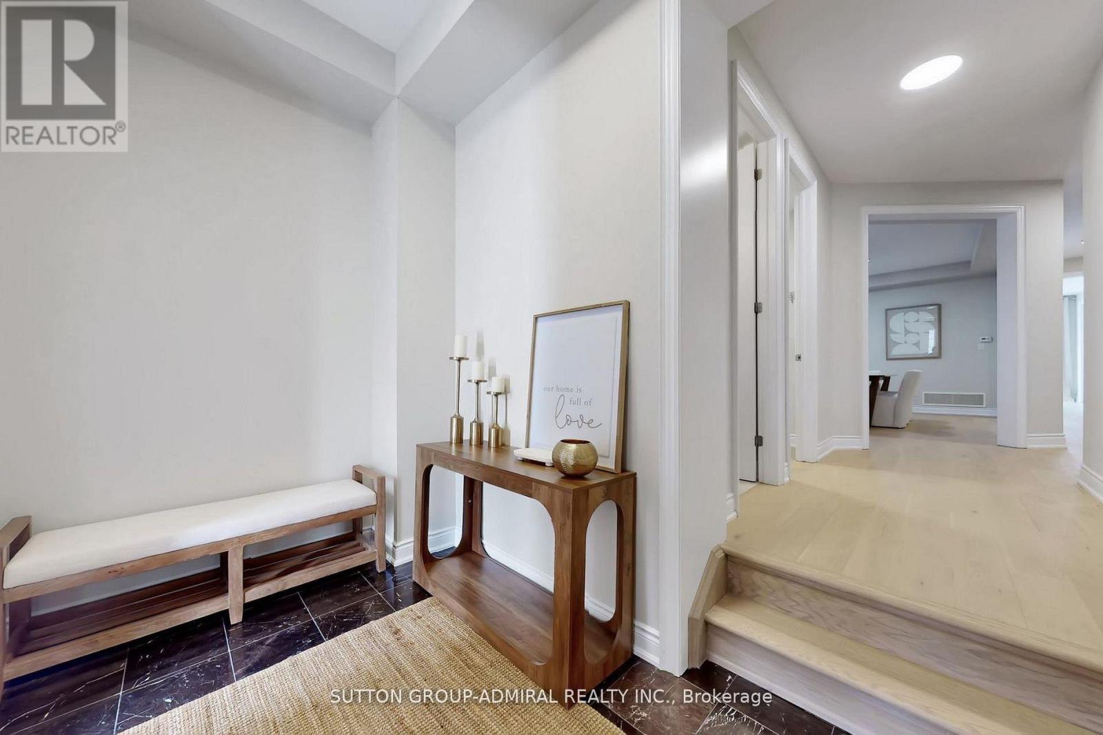 85 Coral Acres Drive, Vaughan, Ontario  L6A 4K8 - Photo 3 - N12898914