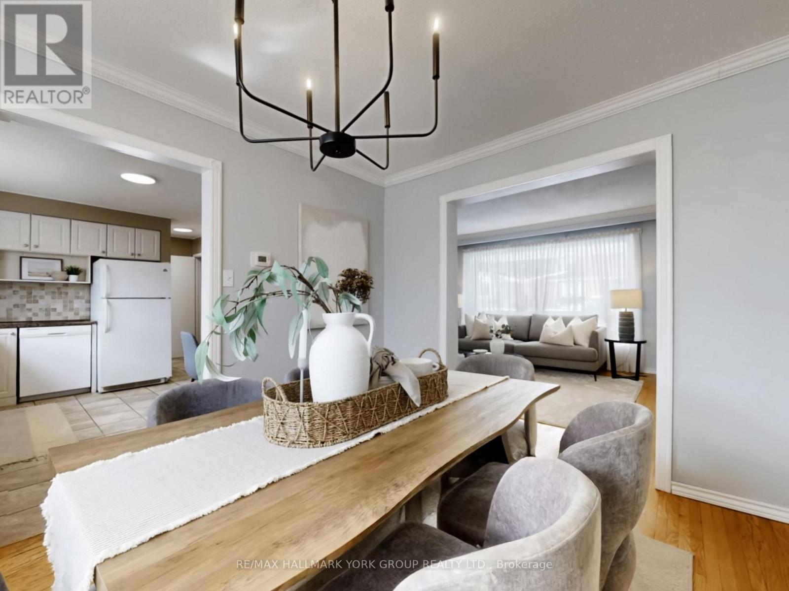 542 Elm Road, Whitchurch-Stouffville, Ontario  L4A 1W8 - Photo 14 - N12898938