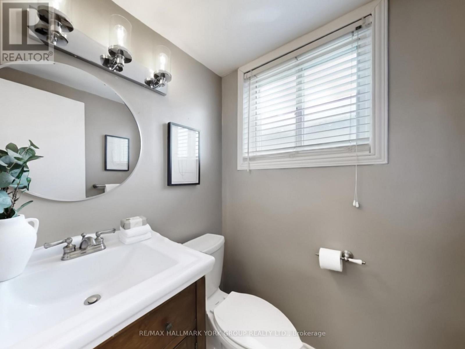 542 Elm Road, Whitchurch-Stouffville, Ontario  L4A 1W8 - Photo 21 - N12898938