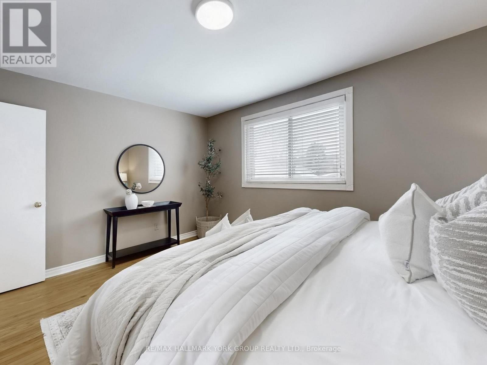 542 Elm Road, Whitchurch-Stouffville, Ontario  L4A 1W8 - Photo 24 - N12898938