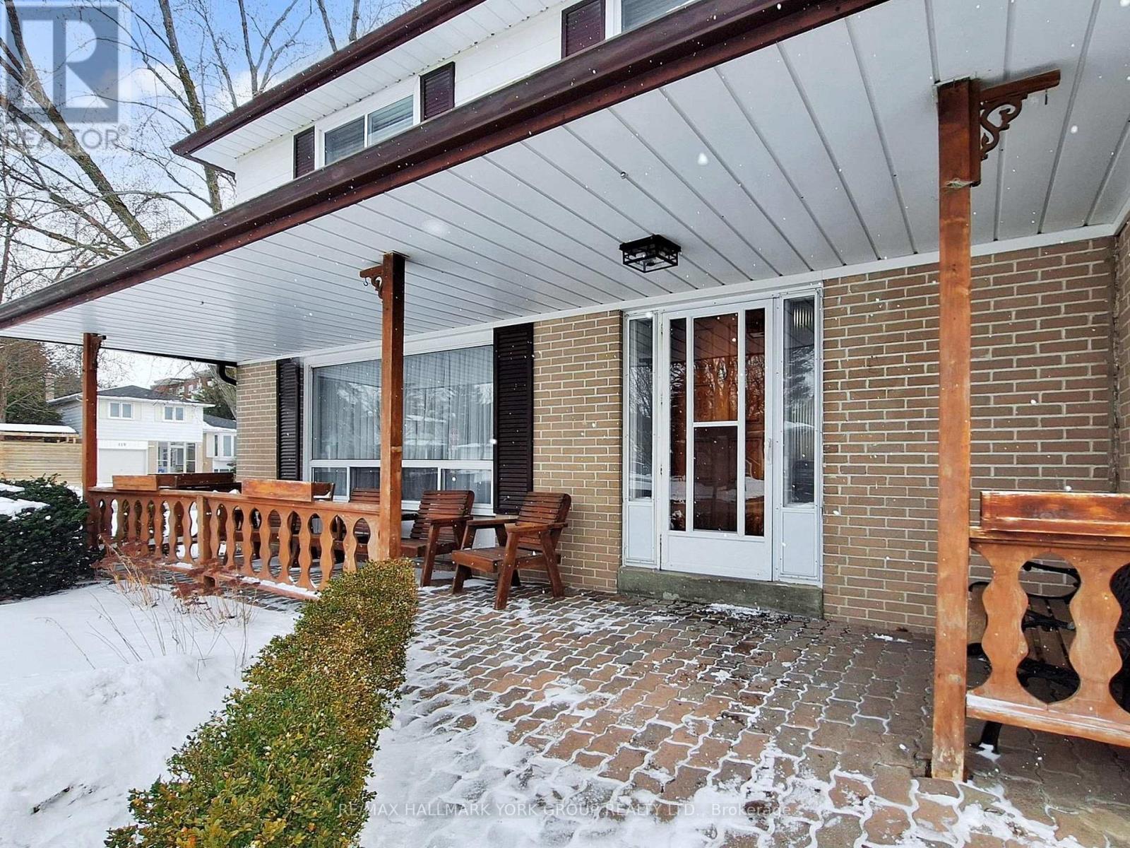 542 Elm Road, Whitchurch-Stouffville, Ontario  L4A 1W8 - Photo 4 - N12898938