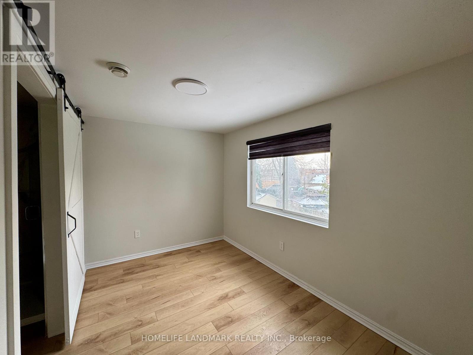 526 Sandford Street, Newmarket, Ontario  L3Y 5E3 - Photo 11 - N12898950