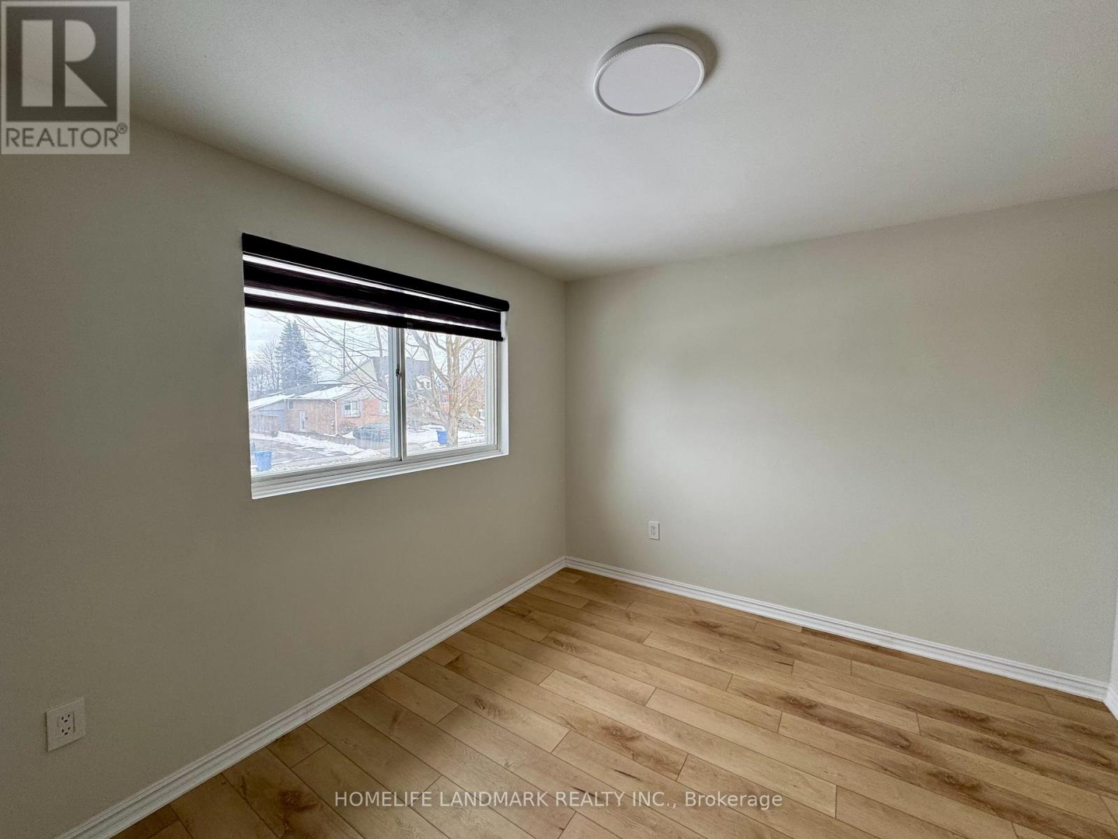 526 Sandford Street, Newmarket, Ontario  L3Y 5E3 - Photo 17 - N12898950