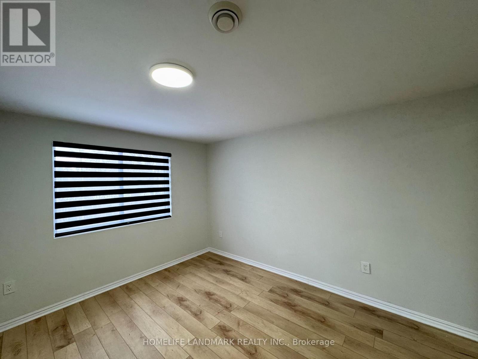 526 Sandford Street, Newmarket, Ontario  L3Y 5E3 - Photo 19 - N12898950