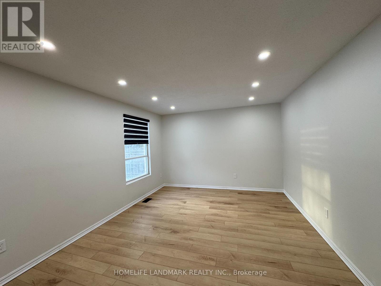 526 Sandford Street, Newmarket, Ontario  L3Y 5E3 - Photo 6 - N12898950