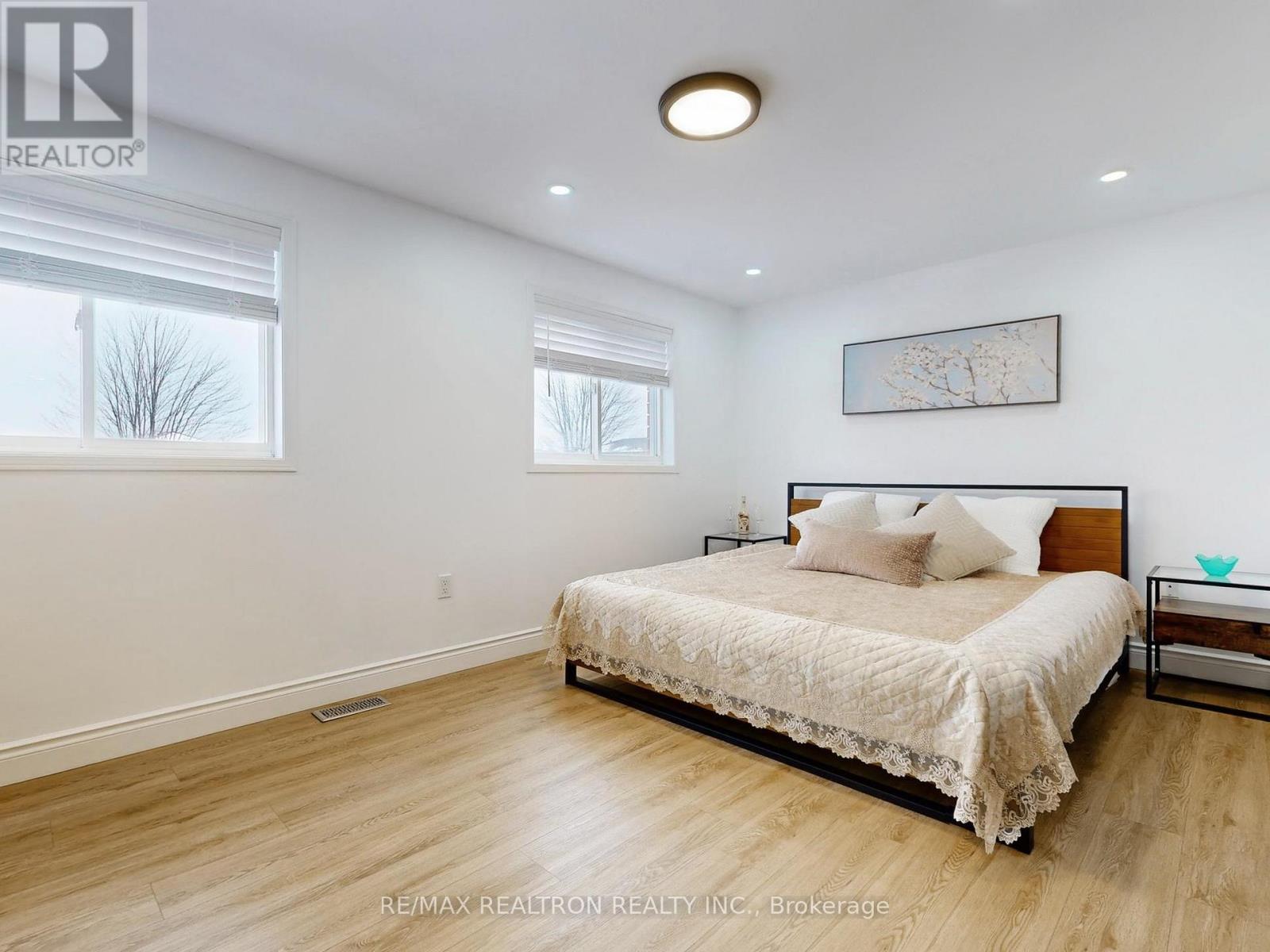 9 Booth Lane, Barrie, Ontario  L4N 0S5 - Photo 14 - S12898824