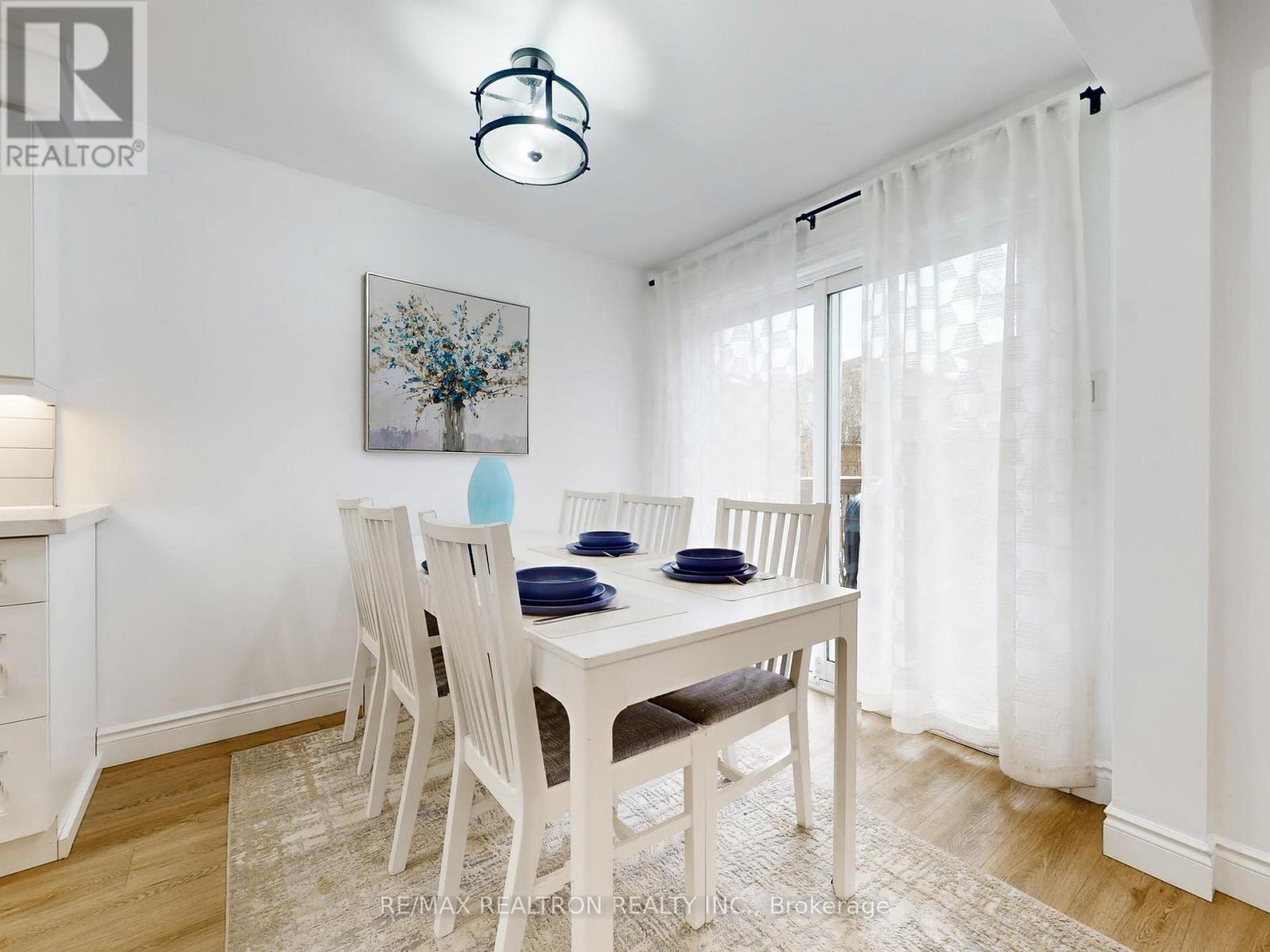 9 Booth Lane, Barrie, Ontario  L4N 0S5 - Photo 5 - S12898824