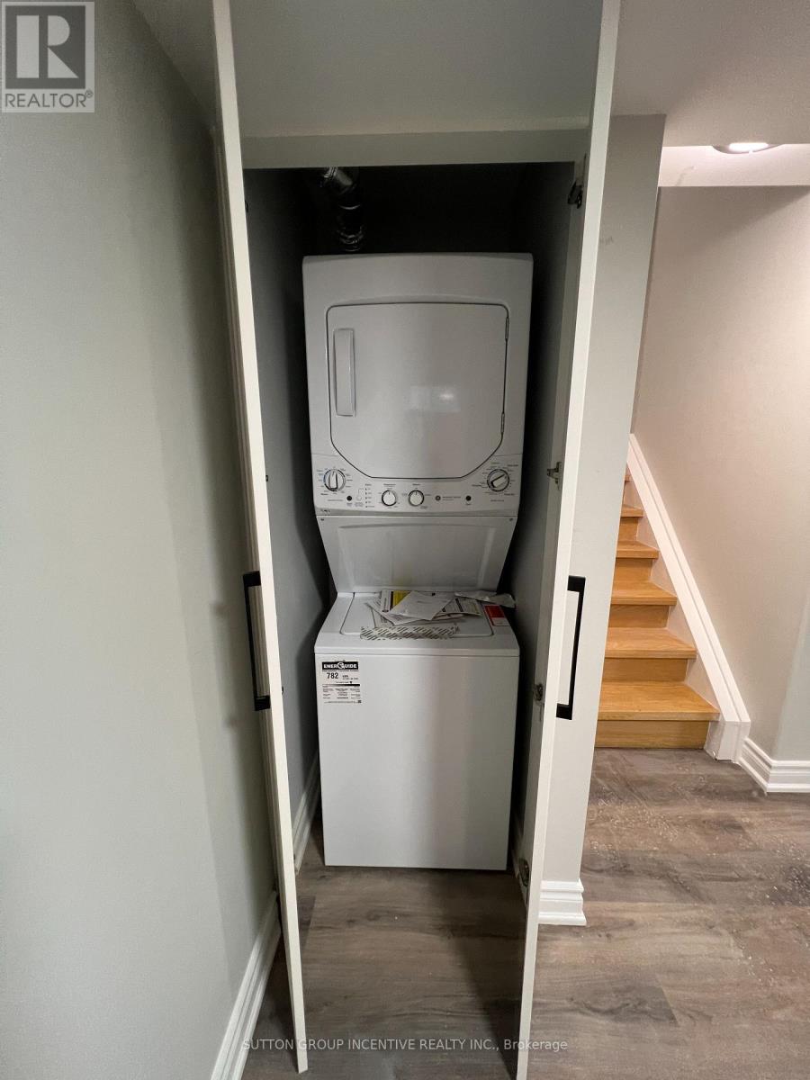 Lower Unit - 114 Raymond Crescent, Barrie, Ontario  L4N 0X7 - Photo 6 - S12898830