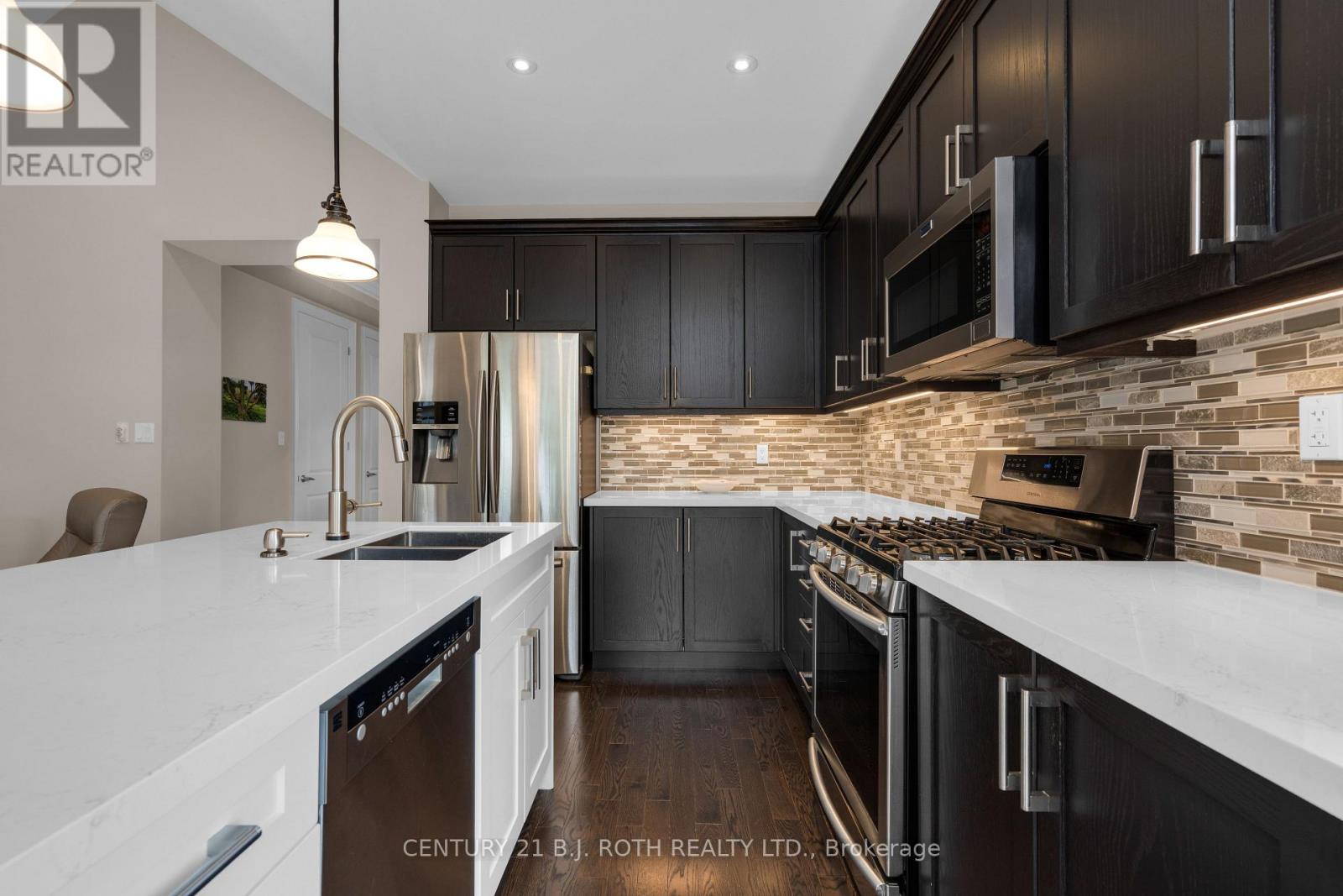 7 Cameron Street, Springwater, Ontario  L9X 0S6 - Photo 11 - S12898880