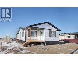 94 Meadowplace Drive, Brooks, Alberta