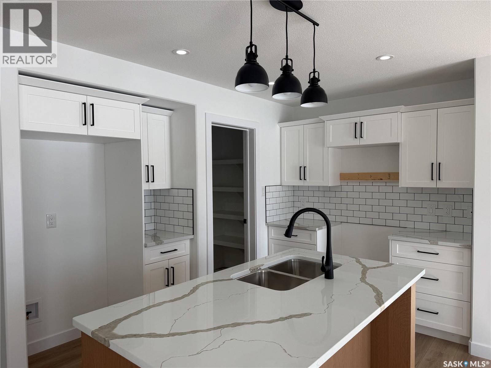 174 Doran Way, Saskatoon, Saskatchewan  S7V 0Z7 - Photo 3 - SK004822