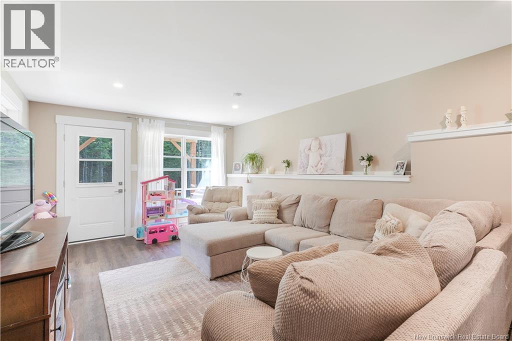 45 Weavers Way, Fredericton, New Brunswick  E3A 3P8 - Photo 8 - NB135401