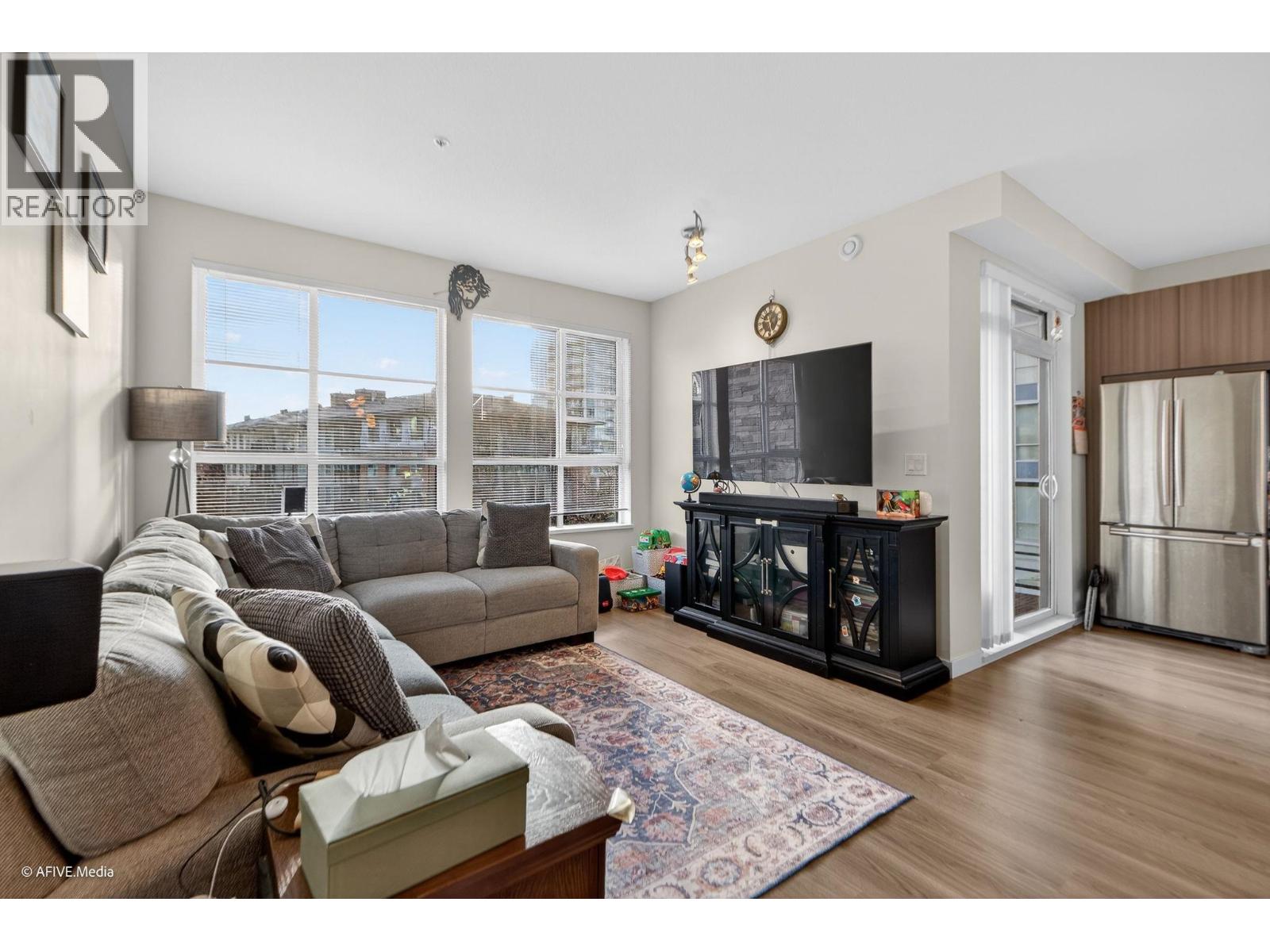 308 1151 Windsor Mews, Coquitlam, British Columbia  V3B 0M9 - Photo 7 - R3101282