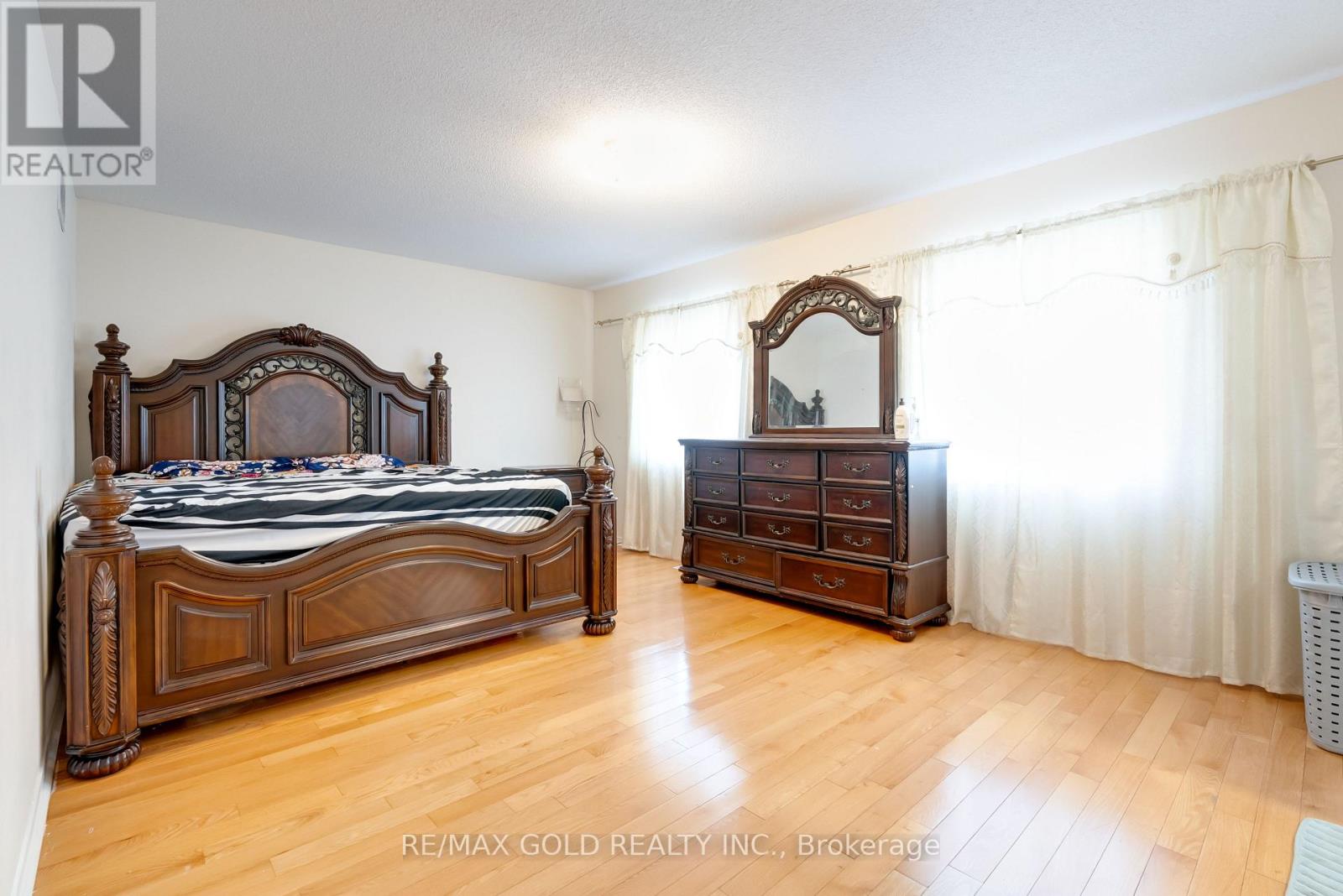 17 Maddybeth Crescent, Brampton, Ontario  L6Y 5R7 - Photo 20 - W12898794