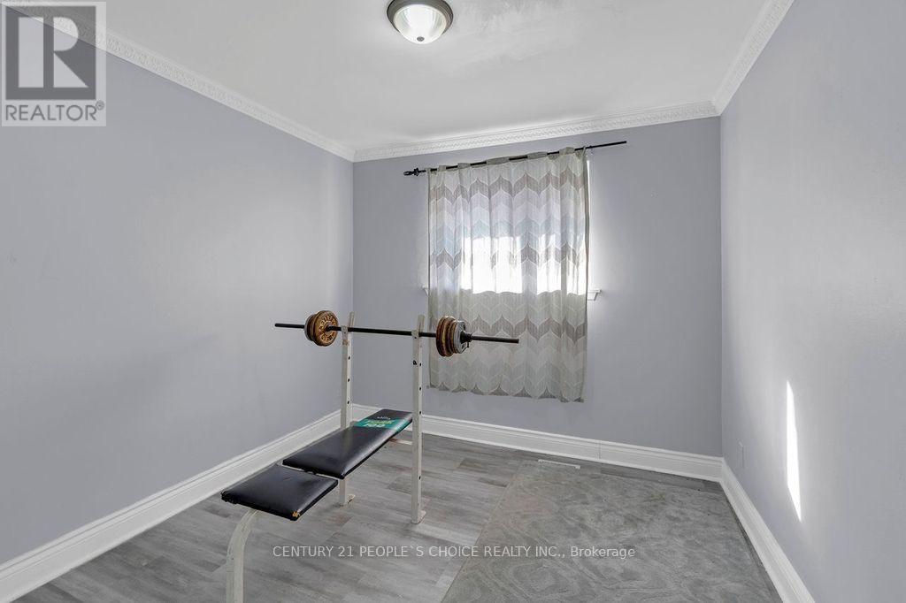 61 Primula Crescent, Toronto, Ontario  M9L 1J9 - Photo 30 - W12898798