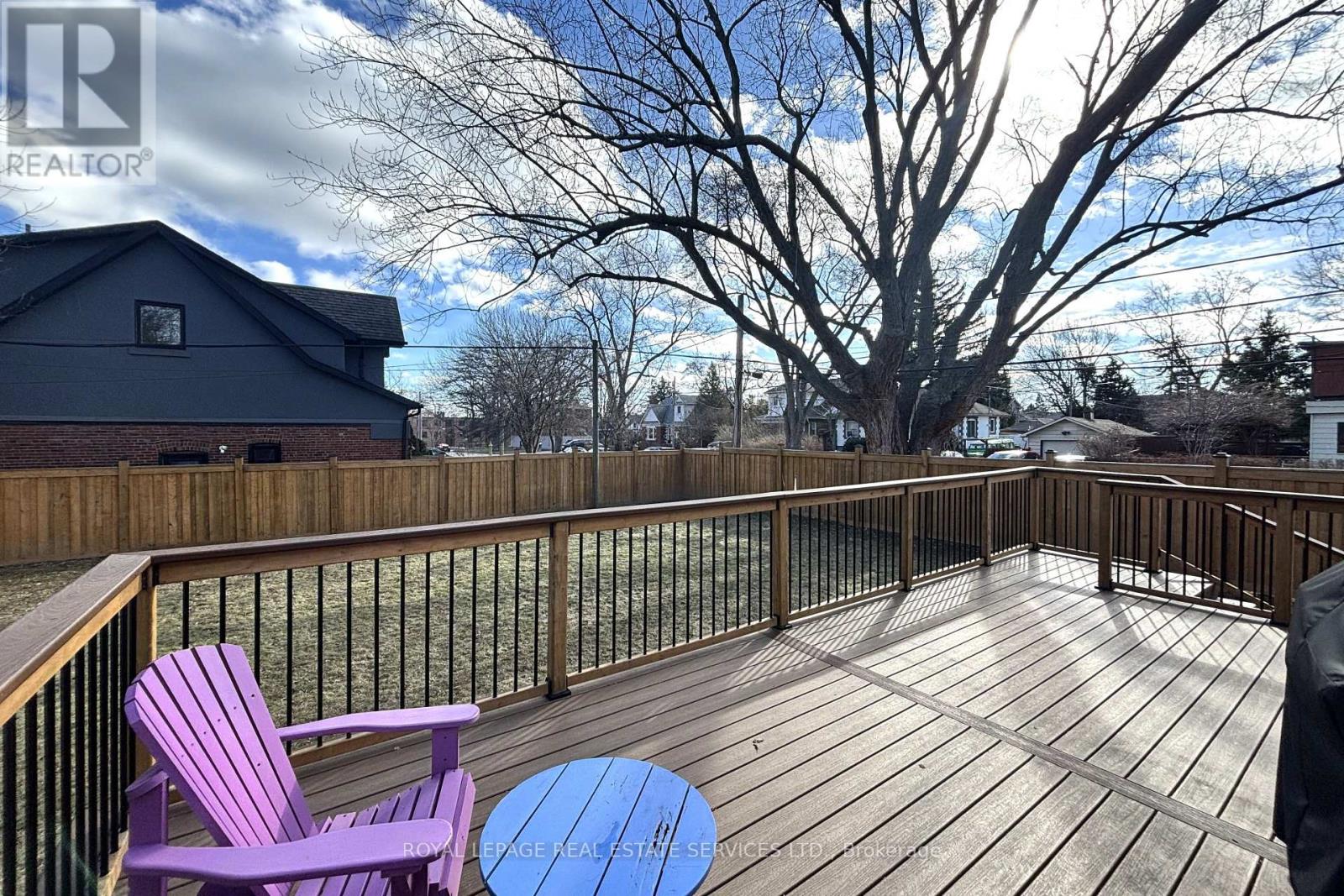 41 Ash Crescent, Toronto, Ontario  M8W 1E4 - Photo 17 - W12898800