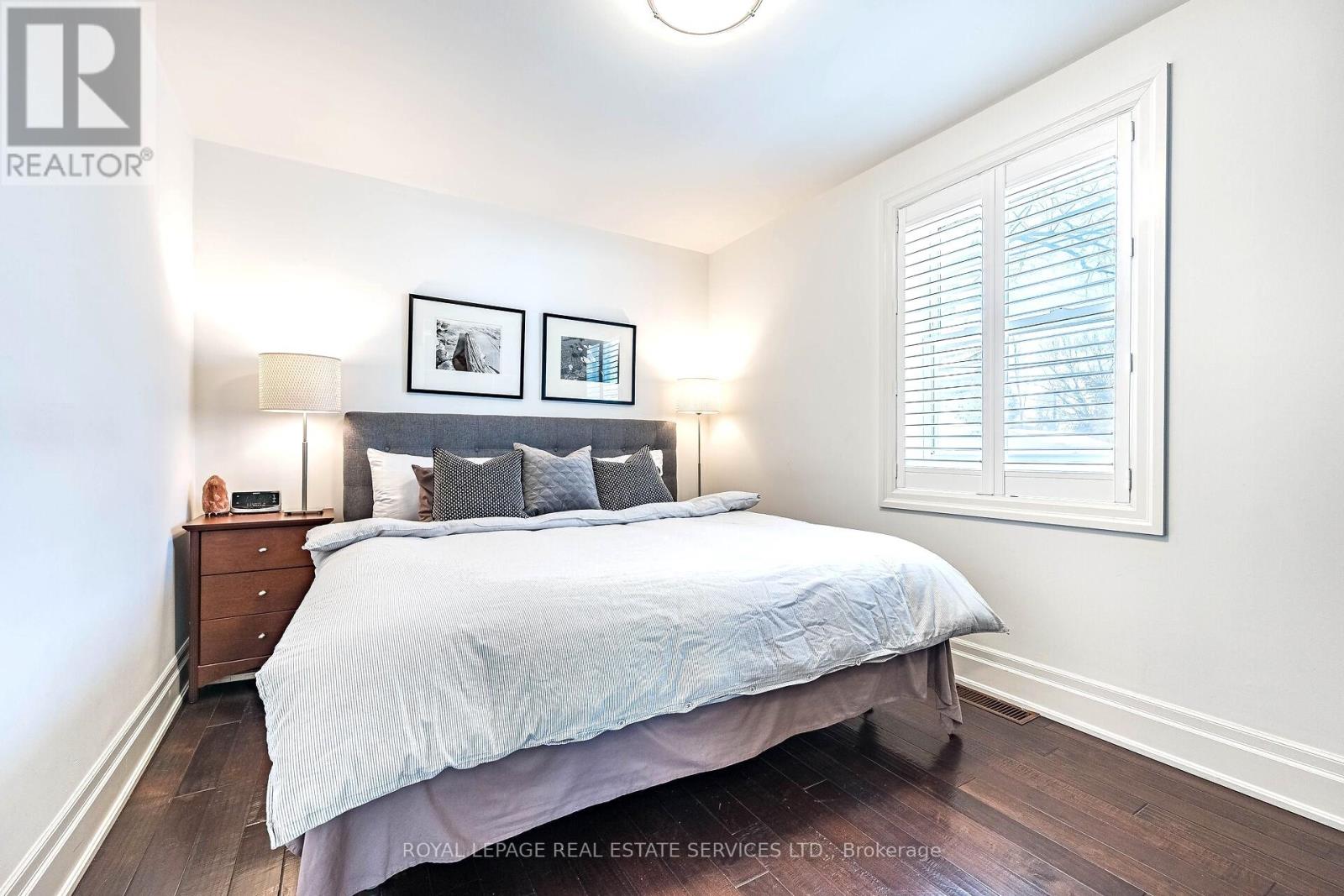 41 Ash Crescent, Toronto, Ontario  M8W 1E4 - Photo 21 - W12898800