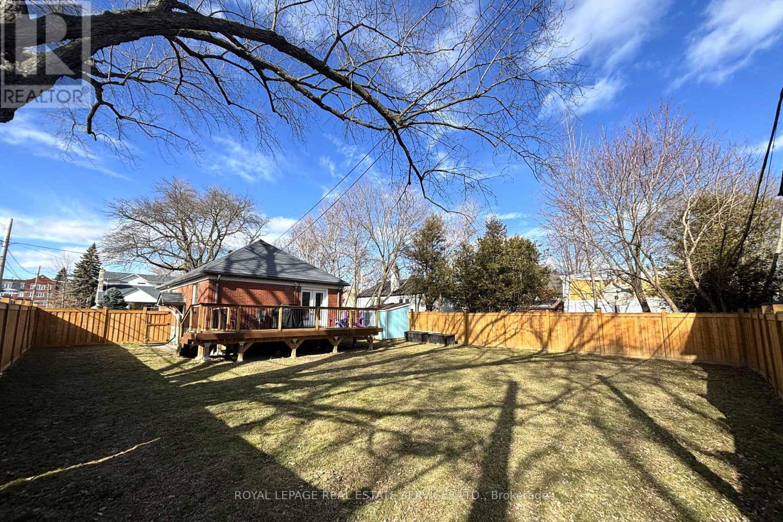 41 Ash Crescent, Toronto, Ontario  M8W 1E4 - Photo 37 - W12898800