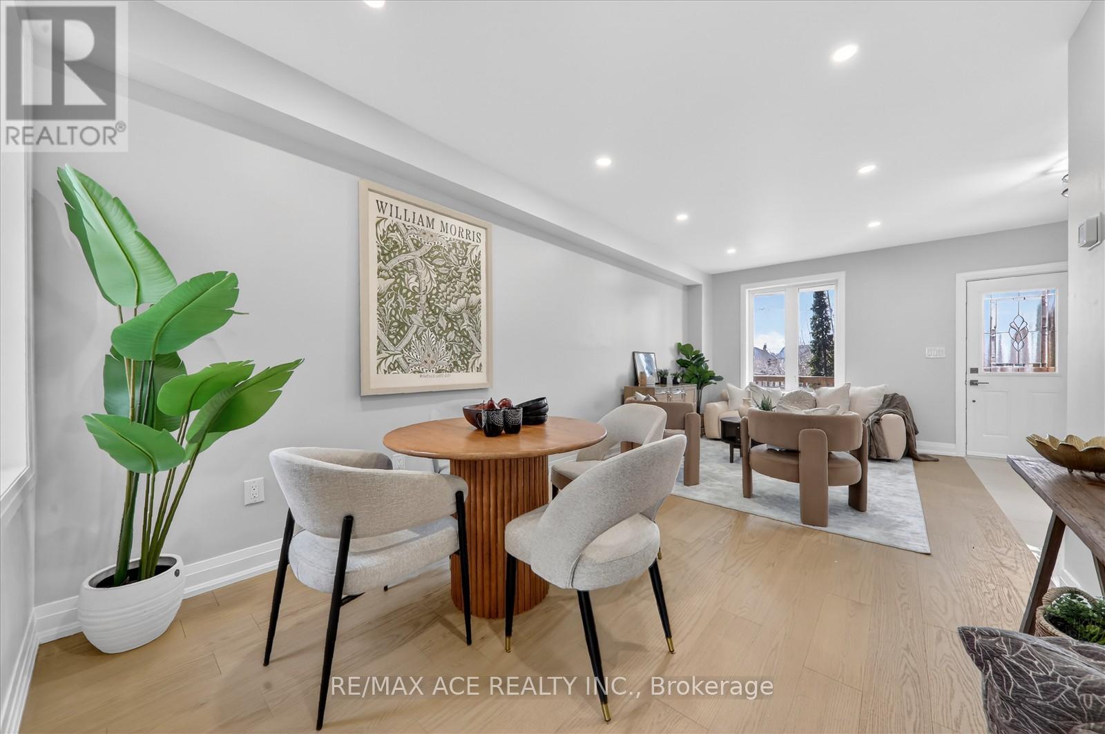 325 Boon Avenue, Toronto, Ontario  M6E 4A4 - Photo 11 - W12898826