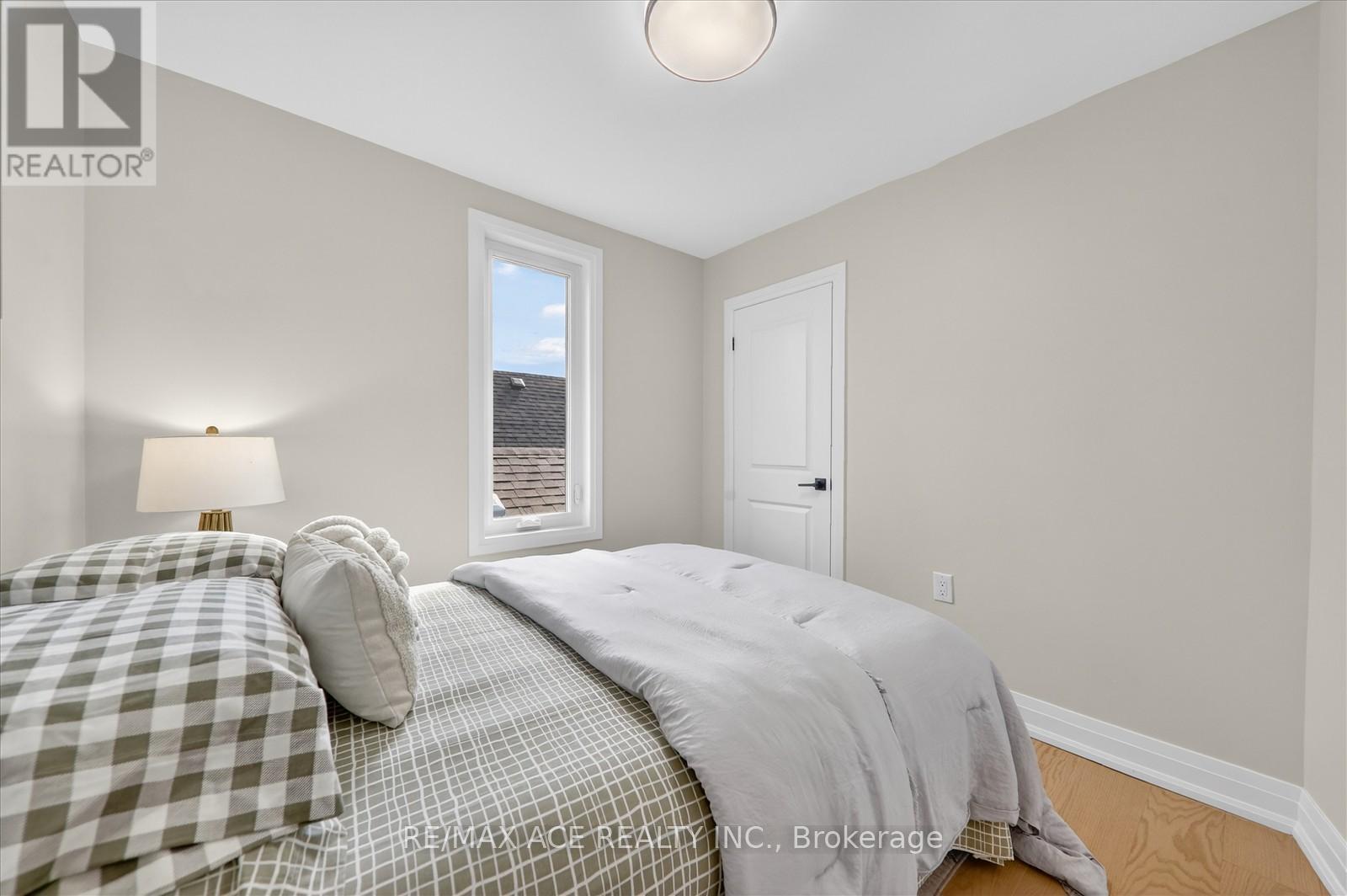 325 Boon Avenue, Toronto, Ontario  M6E 4A4 - Photo 21 - W12898826