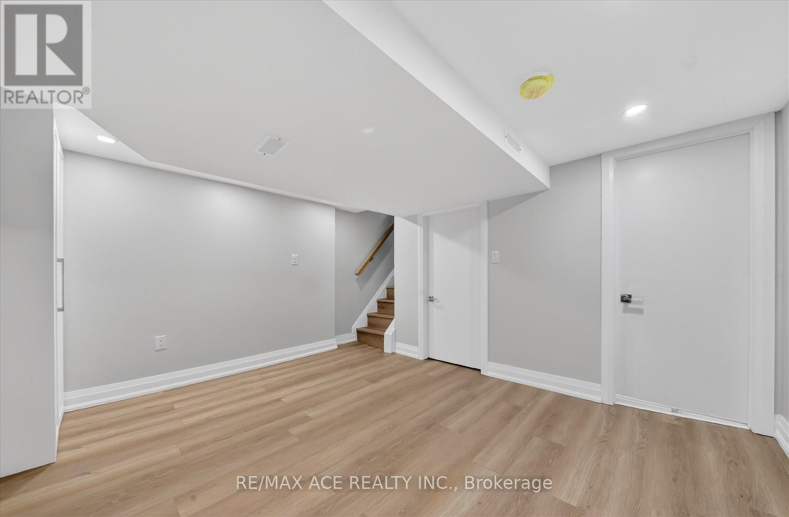 325 Boon Avenue, Toronto, Ontario  M6E 4A4 - Photo 28 - W12898826