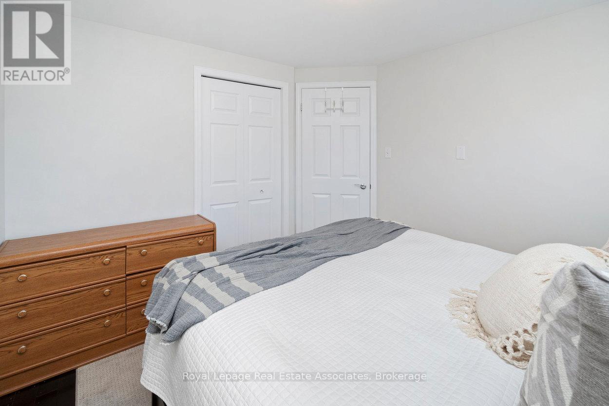 23 Rachlin Drive, Halton Hills, Ontario  L7J 3A9 - Photo 20 - W12898860