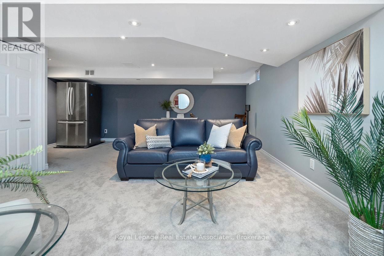 23 Rachlin Drive, Halton Hills, Ontario  L7J 3A9 - Photo 28 - W12898860