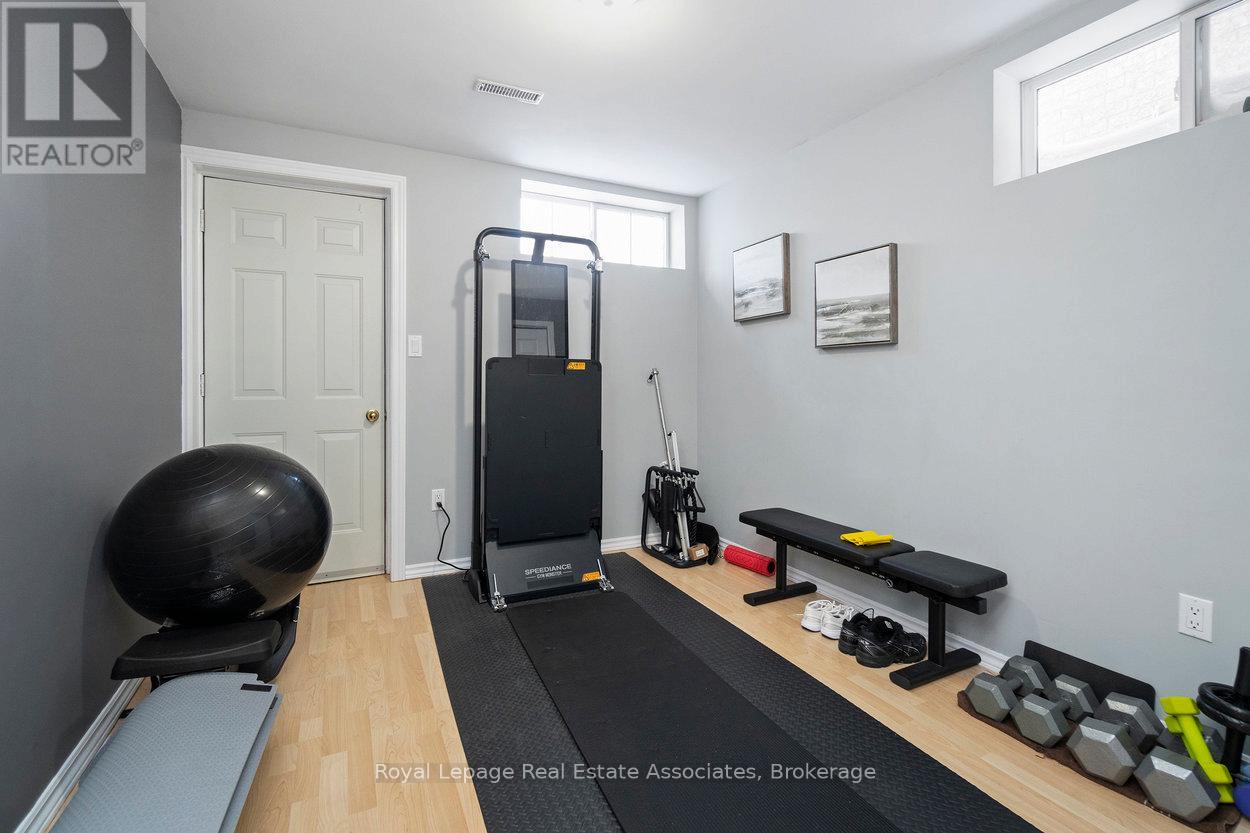 23 Rachlin Drive, Halton Hills, Ontario  L7J 3A9 - Photo 31 - W12898860