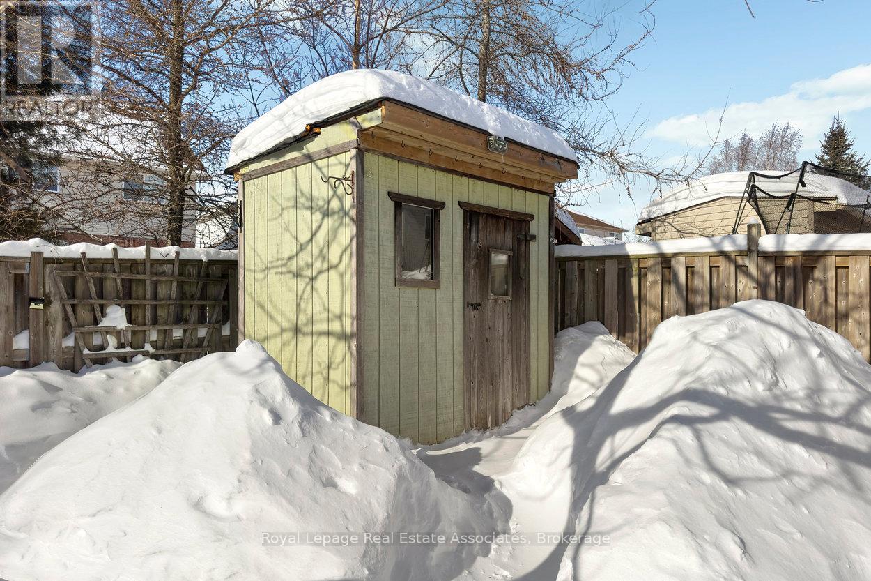 23 Rachlin Drive, Halton Hills, Ontario  L7J 3A9 - Photo 34 - W12898860