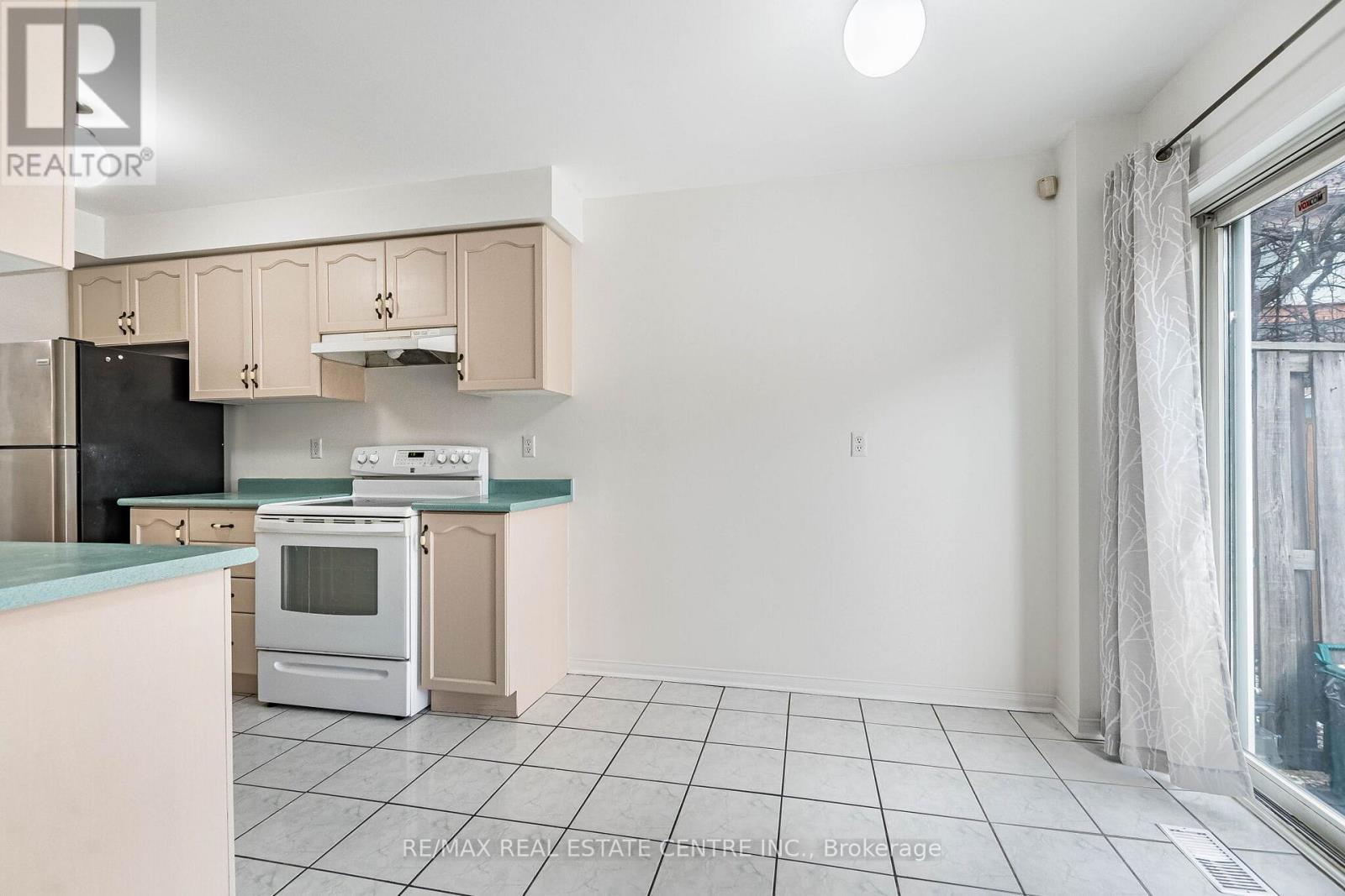 48 - 10 Cherrytree Drive, Brampton, Ontario  L6Y 5E9 - Photo 15 - W12898866