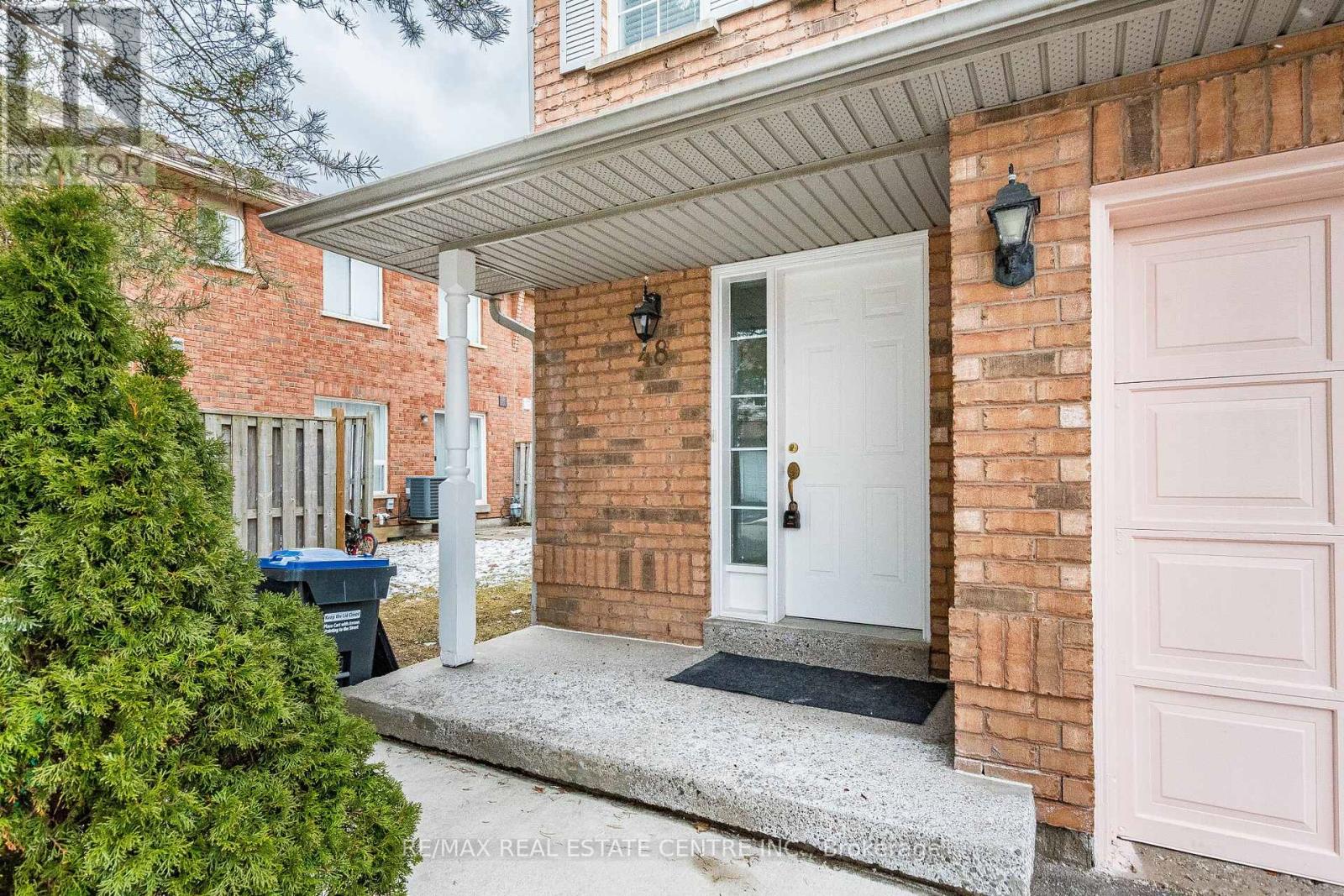 48 - 10 Cherrytree Drive, Brampton, Ontario  L6Y 5E9 - Photo 4 - W12898866