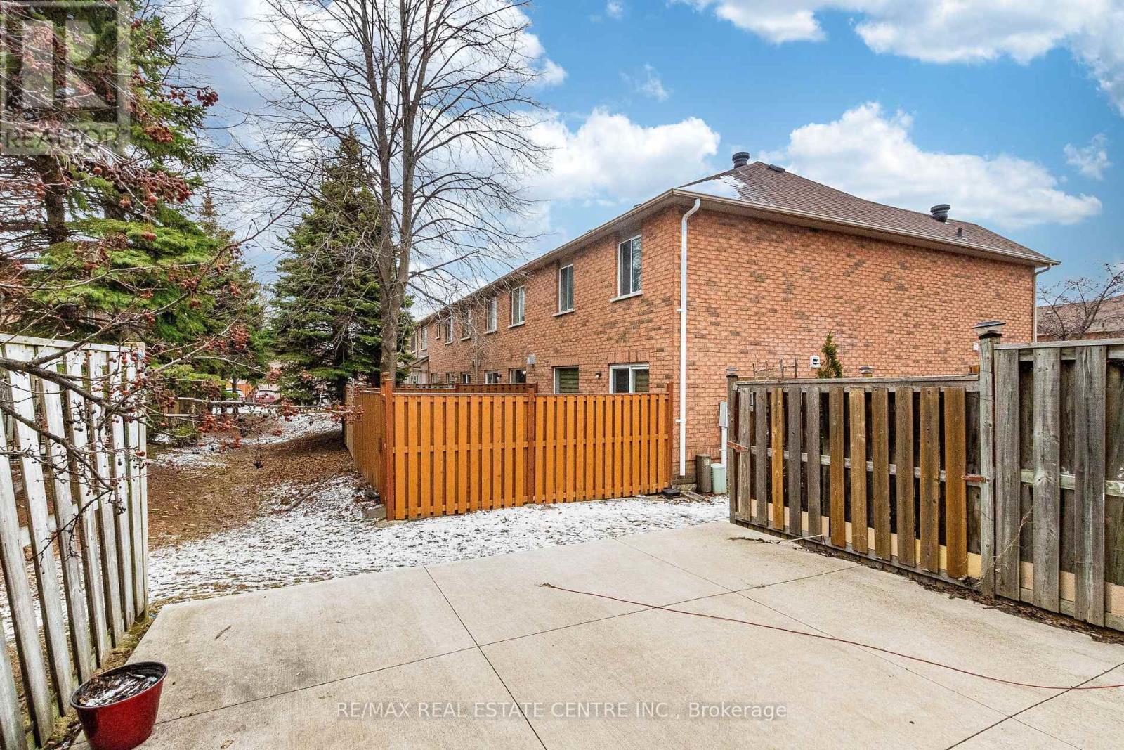 48 - 10 Cherrytree Drive, Brampton, Ontario  L6Y 5E9 - Photo 46 - W12898866