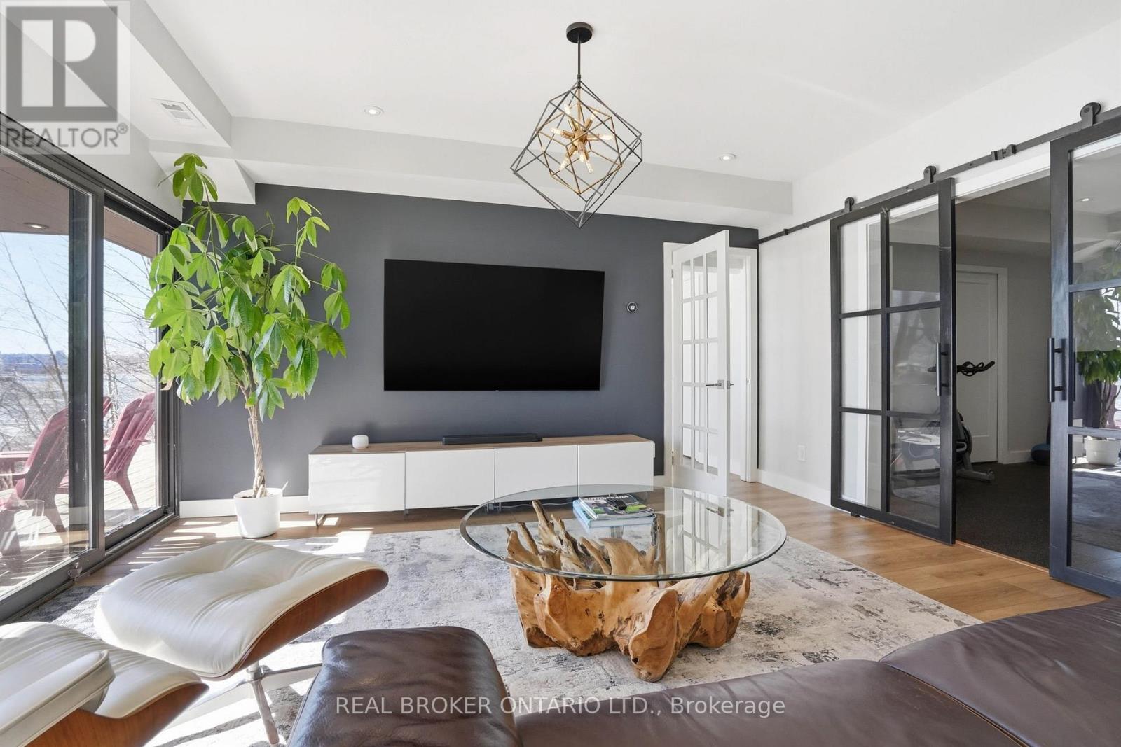 868 Danforth Place, Burlington, Ontario  L7T 1S2 - Photo 28 - W12898926