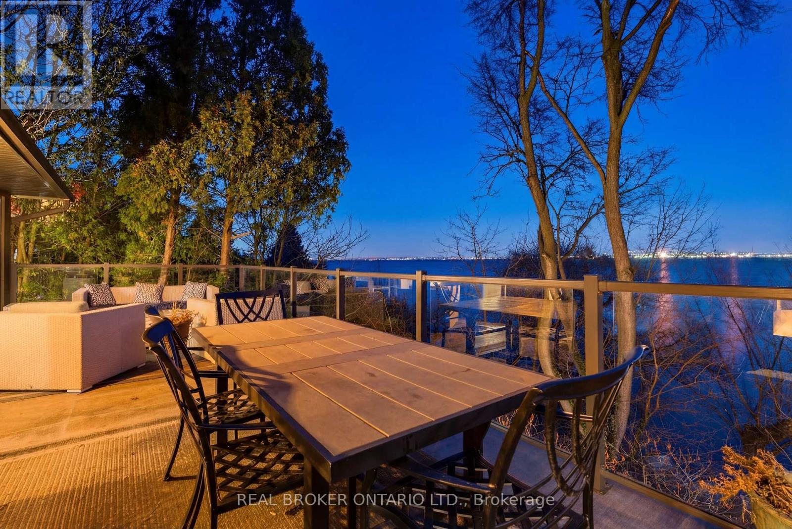 868 Danforth Place, Burlington, Ontario  L7T 1S2 - Photo 41 - W12898926