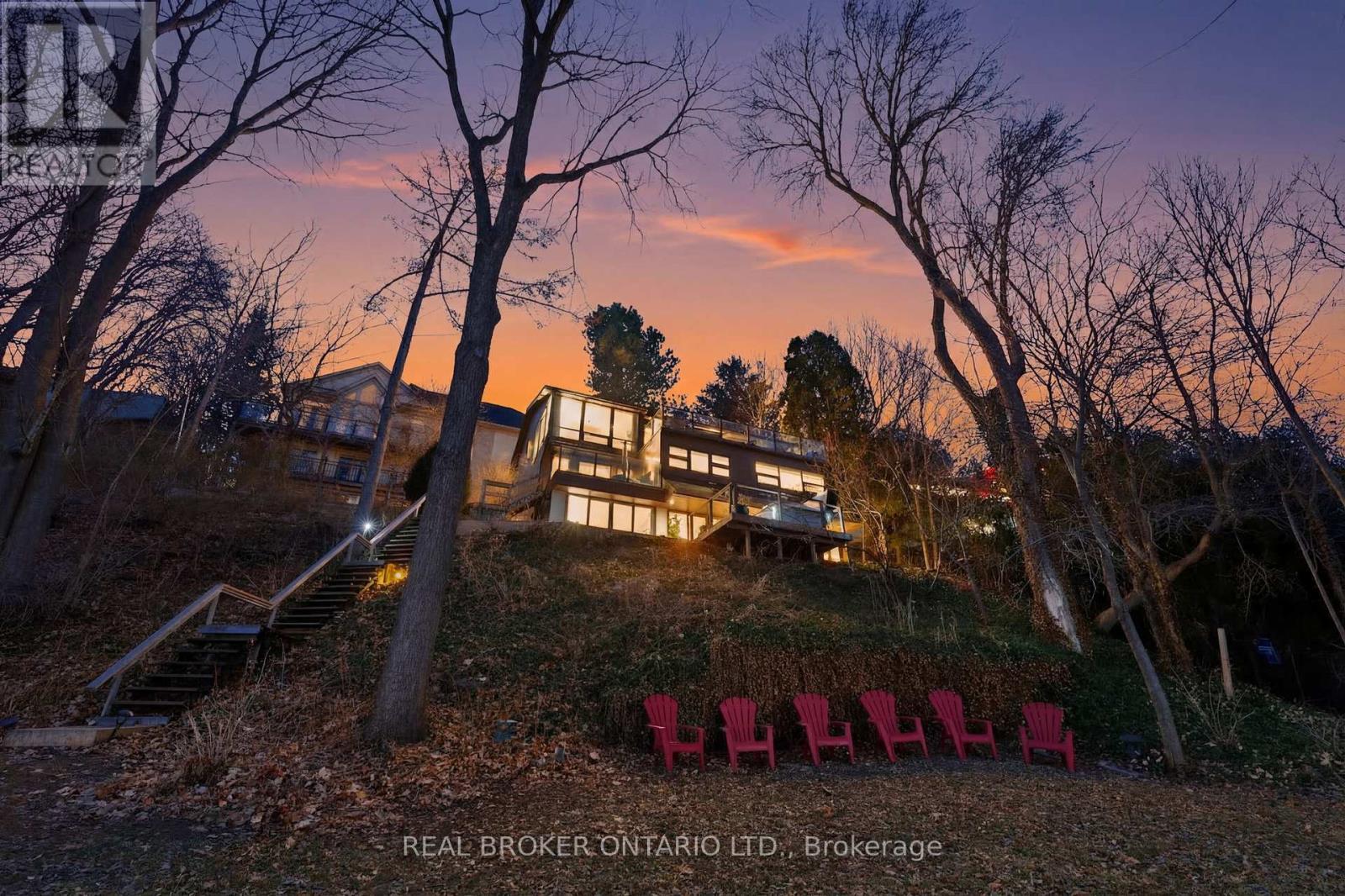 868 Danforth Place, Burlington, Ontario  L7T 1S2 - Photo 47 - W12898926