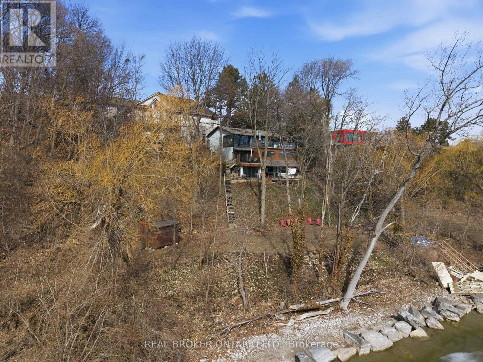 868 Danforth Place, Burlington, Ontario  L7T 1S2 - Photo 49 - W12898926