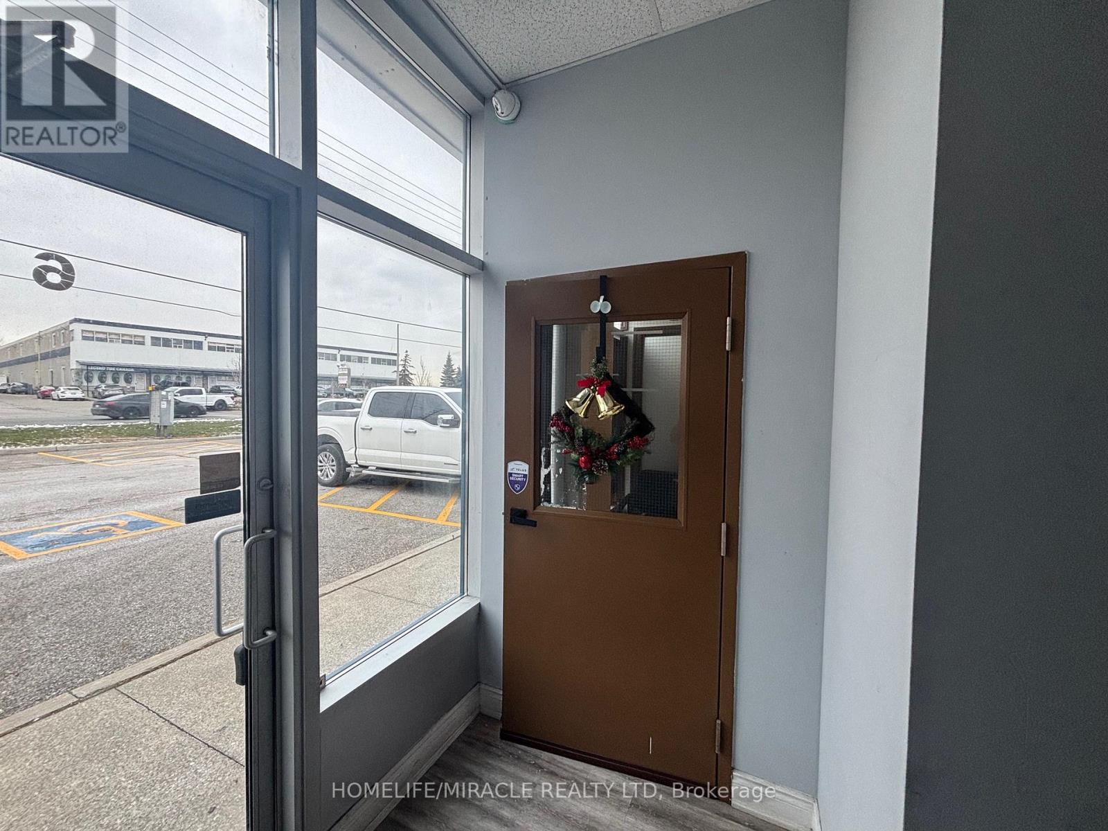 6 - 1332 Khalsa Drive, Mississauga (Northeast), Ontario  L5S 0A2 - Photo 2 - W12898944