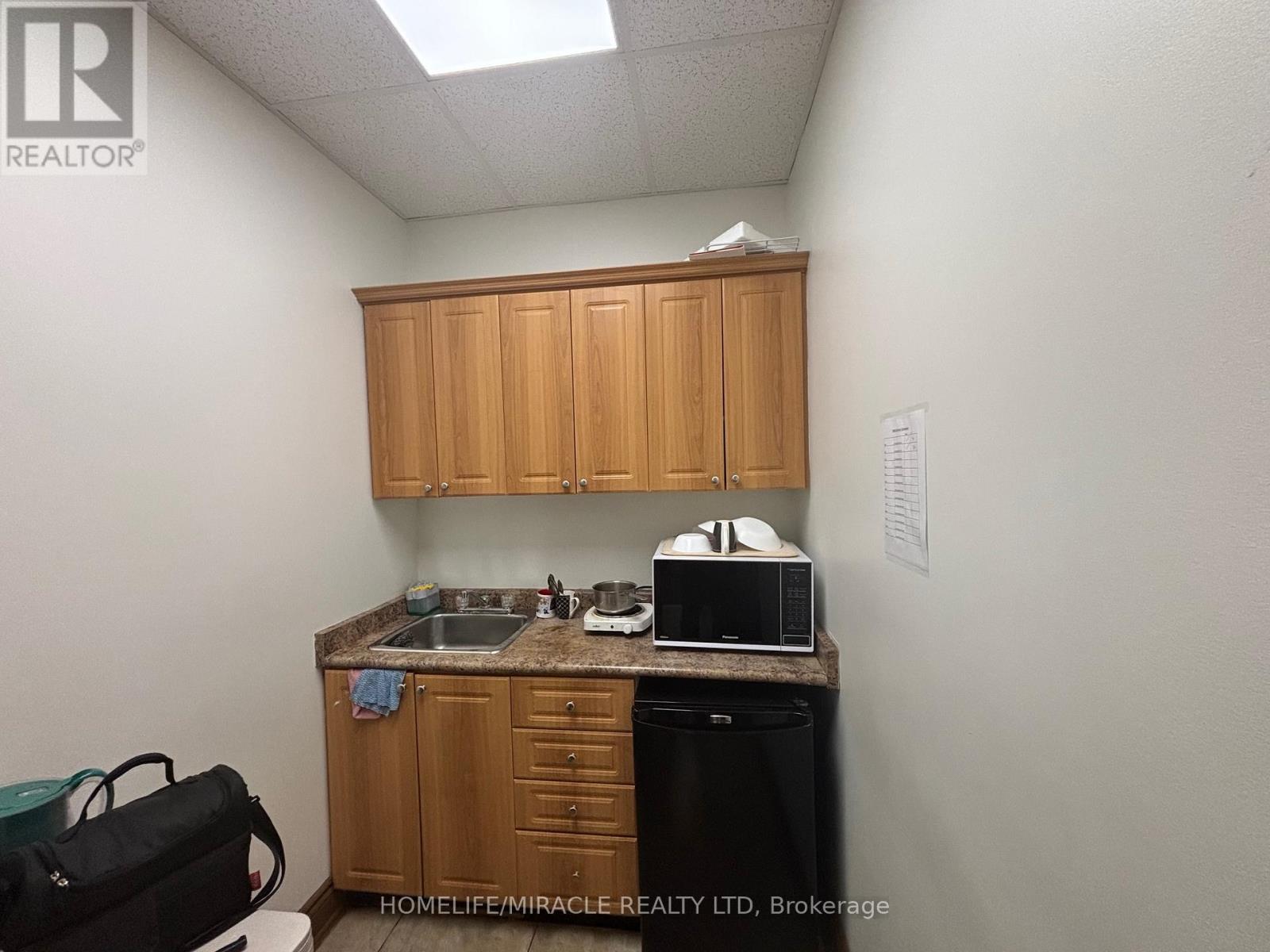 6 - 1332 Khalsa Drive, Mississauga (Northeast), Ontario  L5S 0A2 - Photo 8 - W12898944