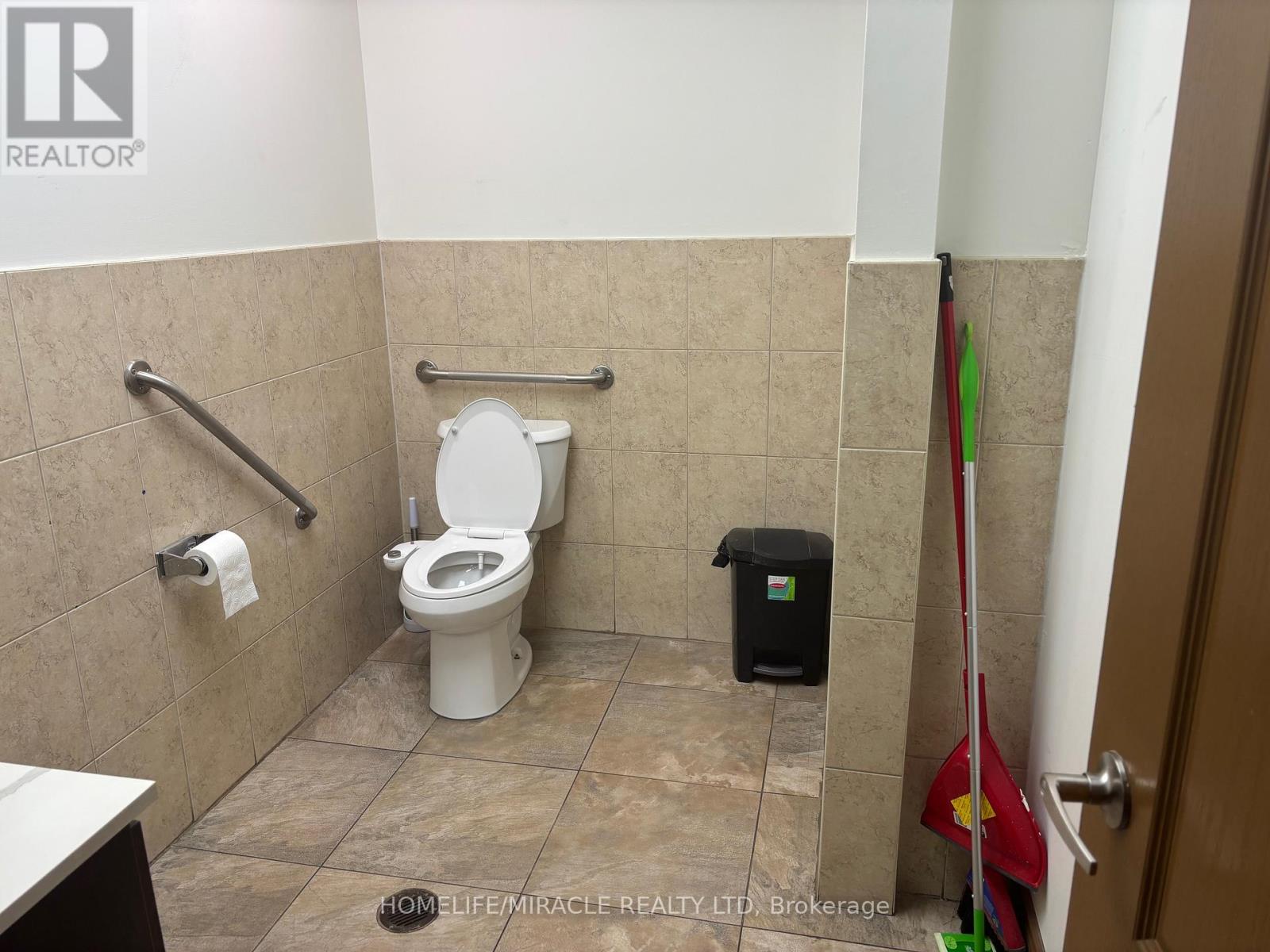 6 - 1332 Khalsa Drive, Mississauga (Northeast), Ontario  L5S 0A2 - Photo 9 - W12898944