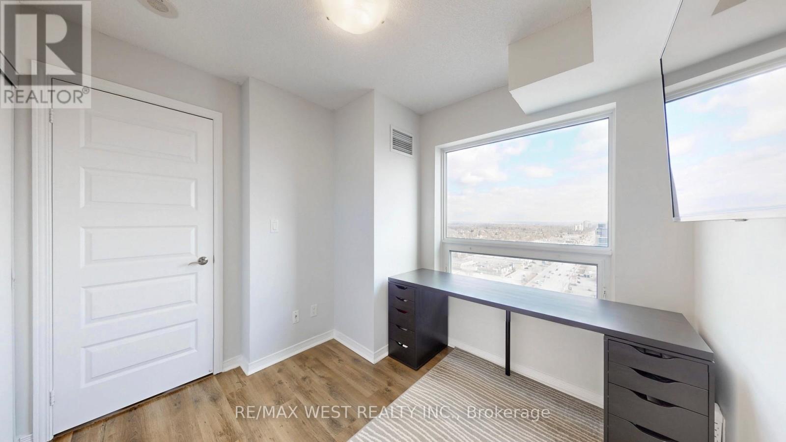 2108 - 215 Queen Street E, Brampton, Ontario  L6W 0A9 - Photo 19 - W12898972