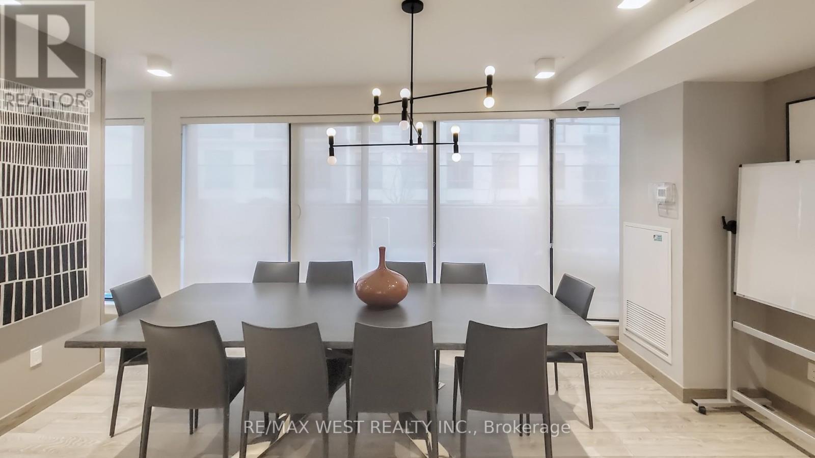 2108 - 215 Queen Street E, Brampton, Ontario  L6W 0A9 - Photo 29 - W12898972