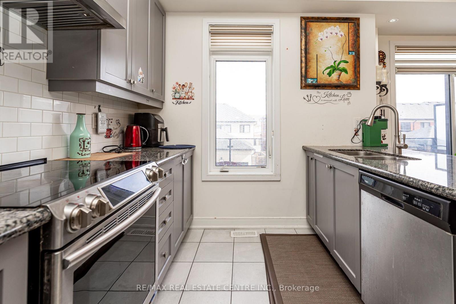 341 Veterans Drive, Brampton (Northwest Brampton), Ontario  L7A 0B2 - Photo 24 - W12899004